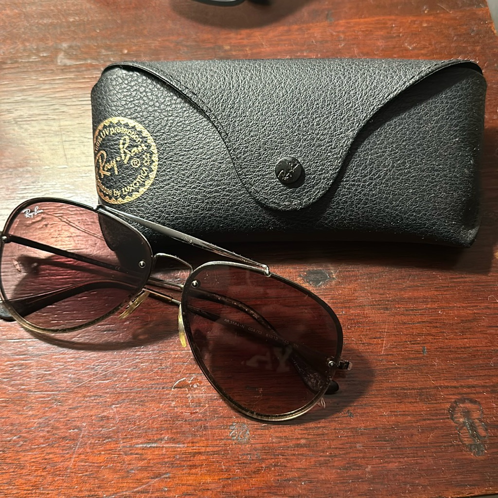 Silver Rayban Aviators